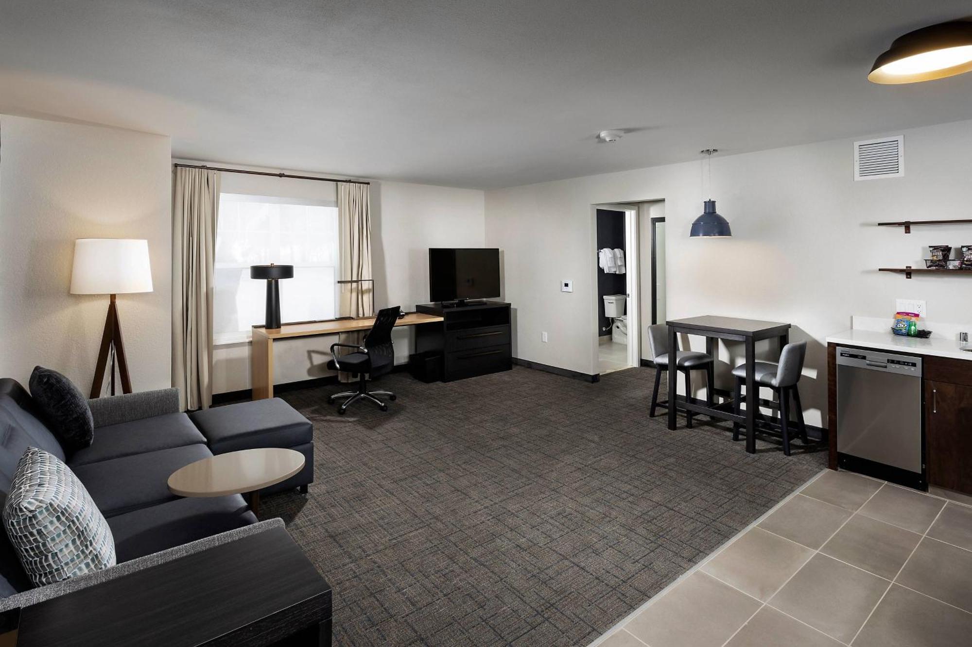 Residence Inn By Marriott Milwaukee Brookfield Exterior foto
