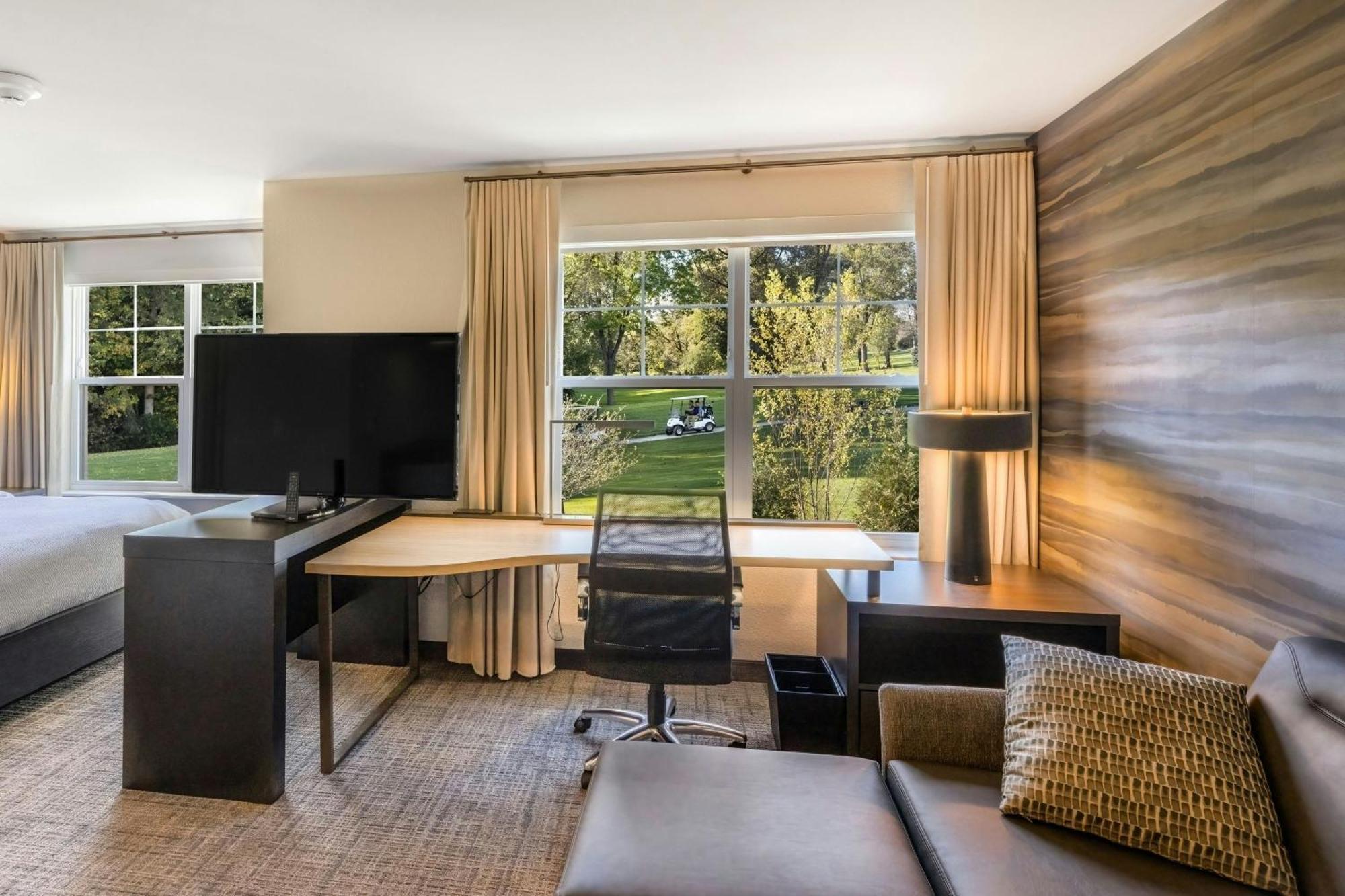 Residence Inn By Marriott Milwaukee Brookfield Exterior foto