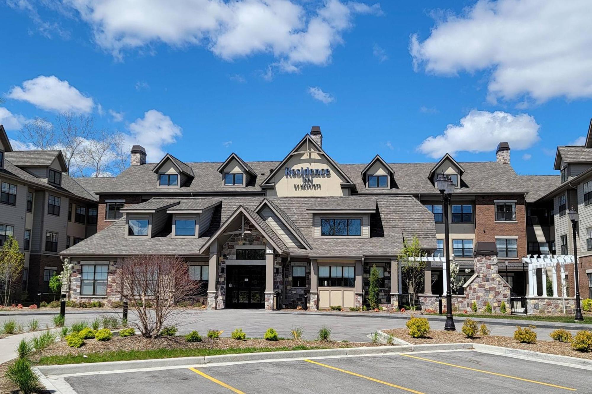 Residence Inn By Marriott Milwaukee Brookfield Exterior foto