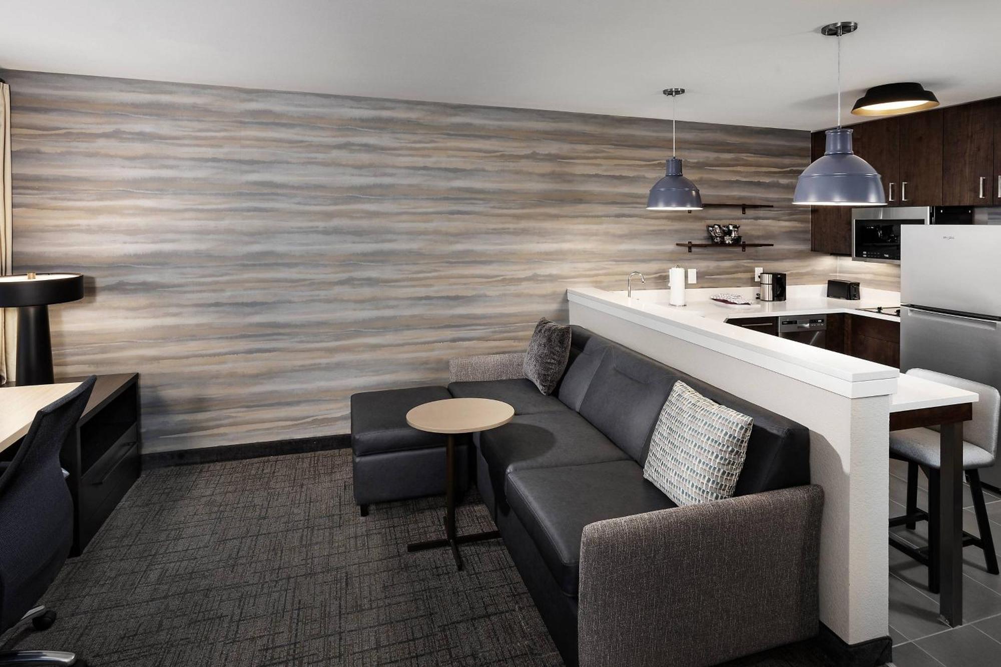 Residence Inn By Marriott Milwaukee Brookfield Exterior foto