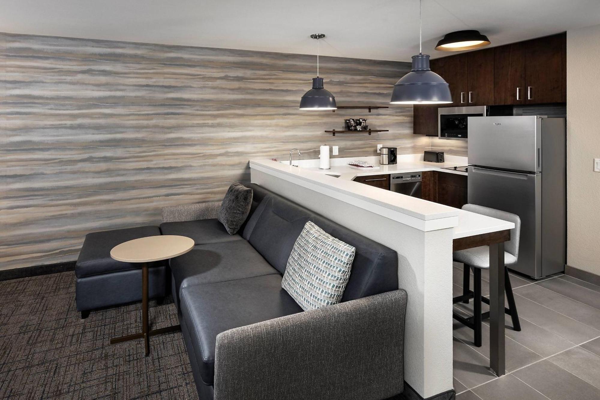 Residence Inn By Marriott Milwaukee Brookfield Exterior foto